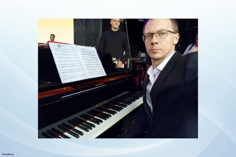 Чекмачёв Роман